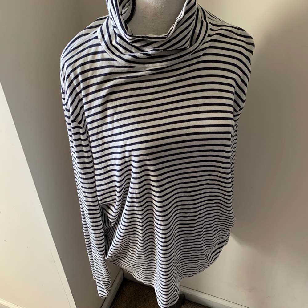 J.Crew Factory tissue turtleneck